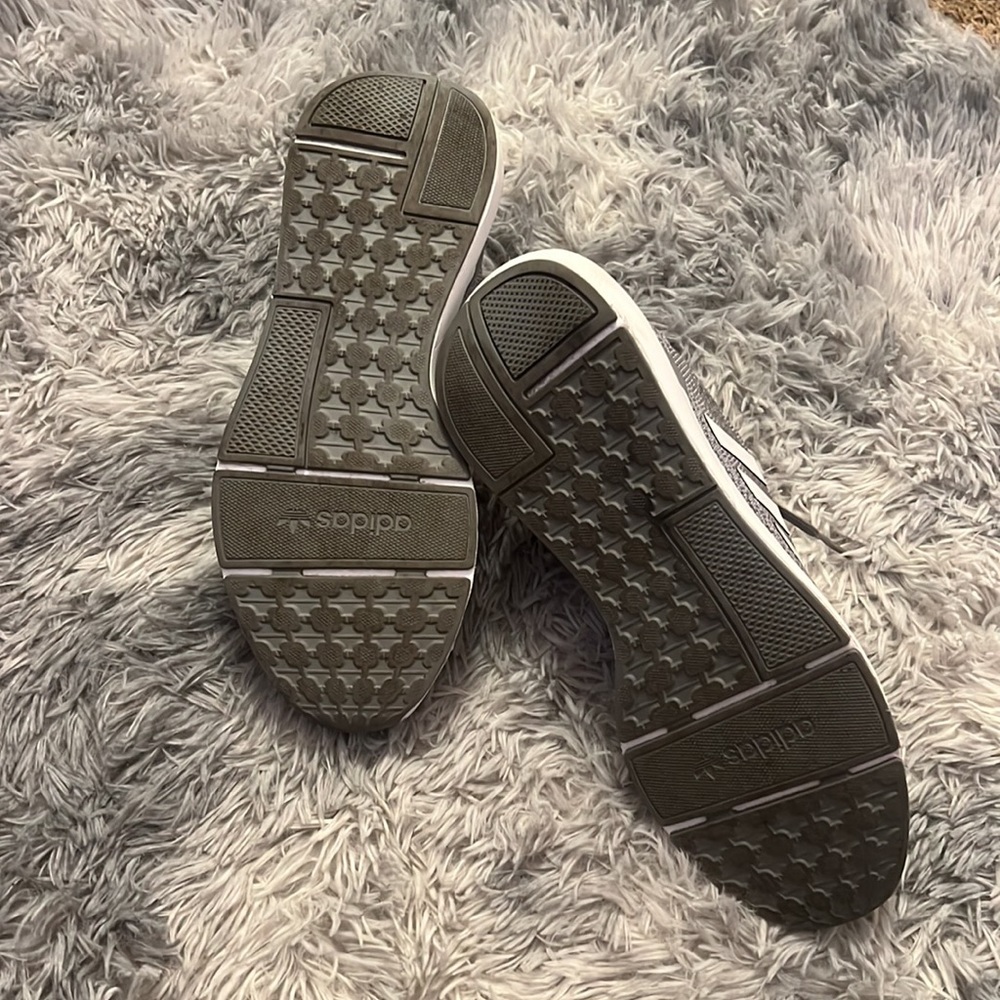 Running shoes - Picture 4 of 4